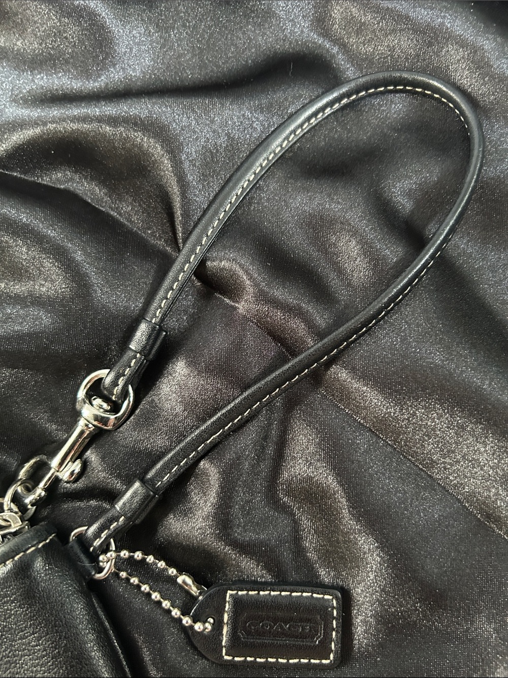 Coach Ergo Vintage Leather Wristlet Clutch in Black, White & Tan in EUC - Picture 4 of 12